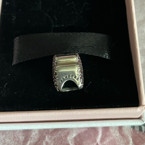 Pandora Red Lips Charm - Picture 3 of 3